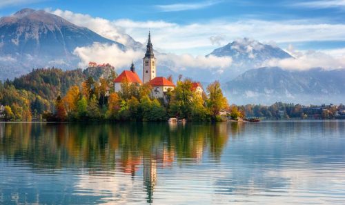 Europe Travel and Tourism Sector Lags Global Recovery