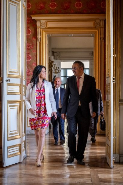 Right: Dr Zacharopoulou, Secretary of State to the Minister for Europe and Foreign Affairs with Dr Tedros