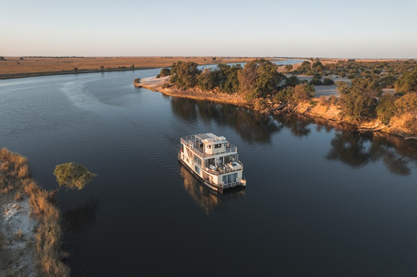 Sneak-Peek_ZQC_Chobe-Princess-aerial.jpg